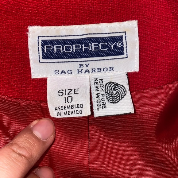 Red Blazer - Picture 5 of 6